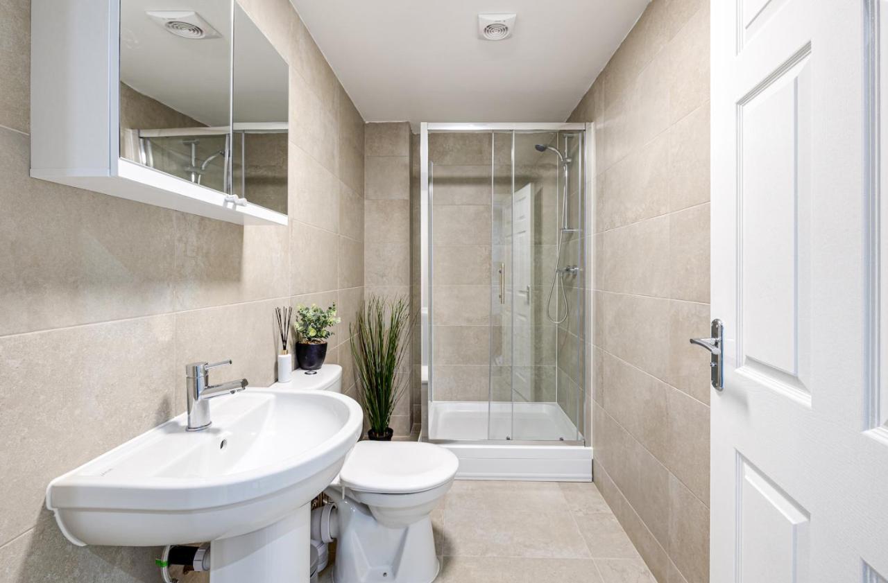 Cosy Modern Apt In Heart Of Stockport - Sleeps 4 Lägenhet Exteriör bild