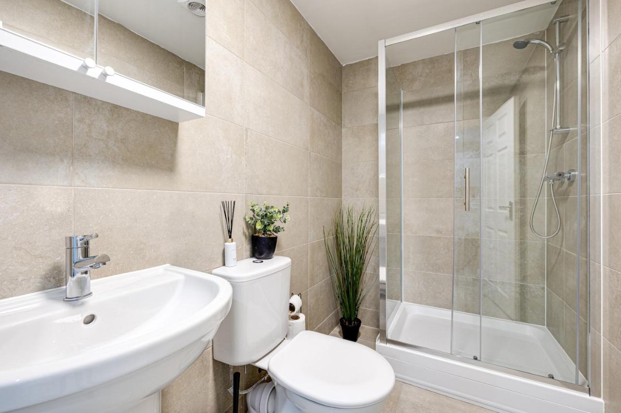 Cosy Modern Apt In Heart Of Stockport - Sleeps 4 Lägenhet Exteriör bild