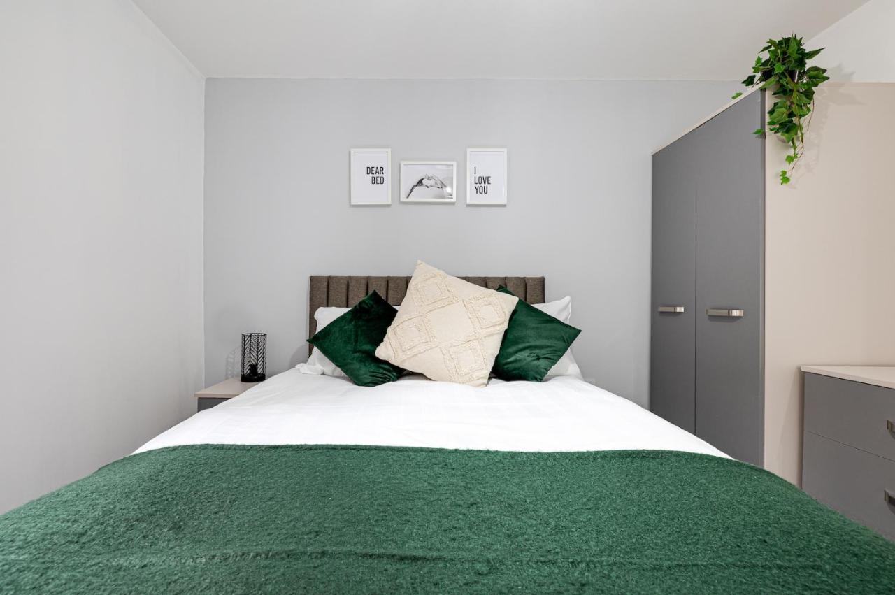 Cosy Modern Apt In Heart Of Stockport - Sleeps 4 Lägenhet Exteriör bild